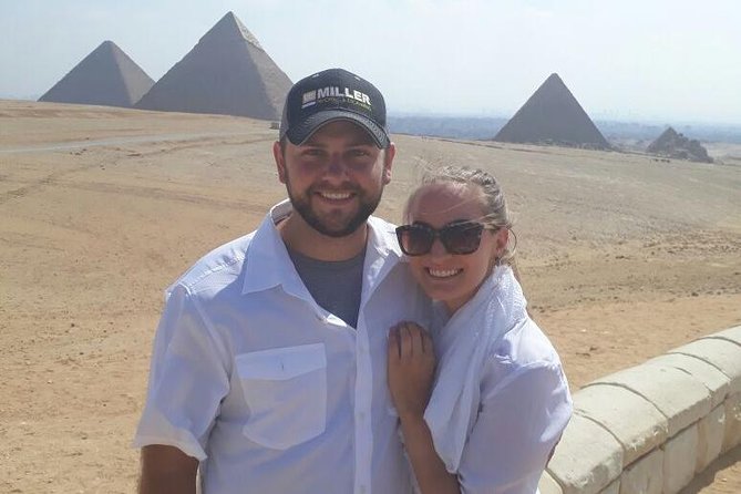 Full-Day Giza Pyramids, Egyptian Museum and bazaar Private Tour - One day, three sides of Cairo