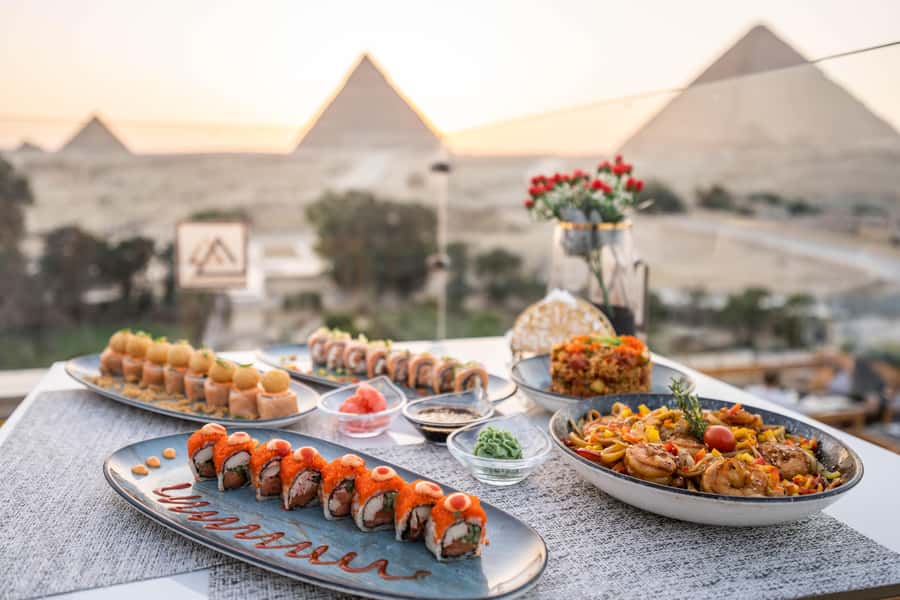 Giza: Dinner with Pyramids All Around You at Rooftop7000 - Who will get the most from this evening
