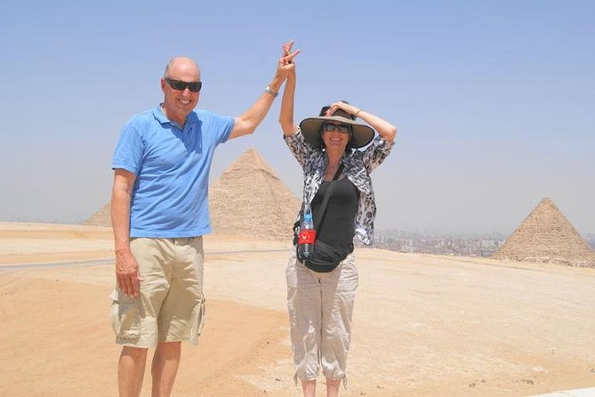 Giza pyramids,Sphinx Sakkara,Dahshuh,Memphis,Camel - Key points to know before you book