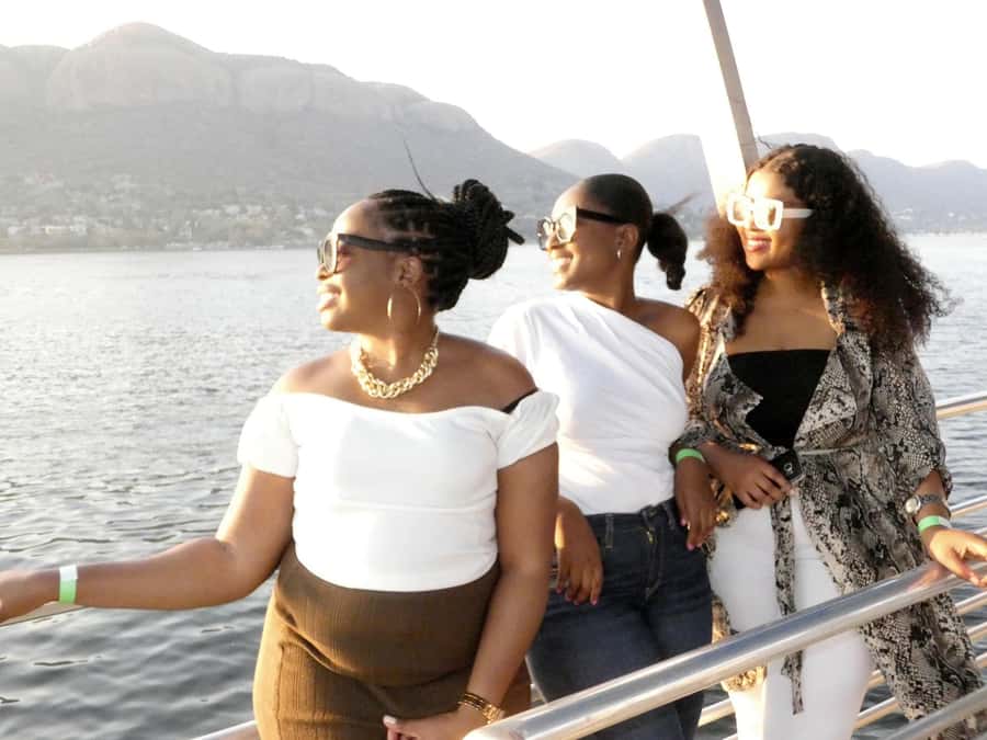 Hartbeespoort: 2-Hour Dam Cruise with South African Food - Quick points before you book