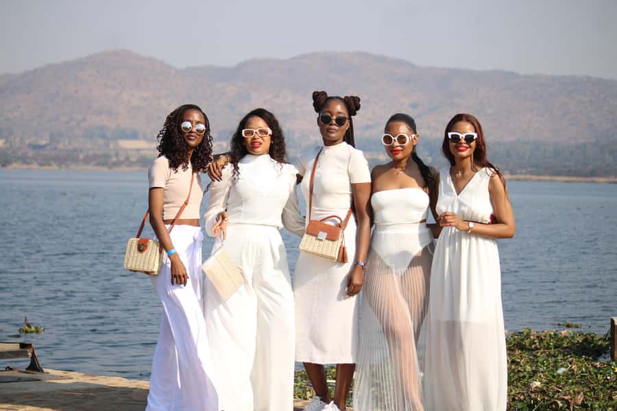 Hartbeespoort Dam: The Luxury Alba Boat Cruise with Food - A polished boat ride on Hartbeespoort Dam
