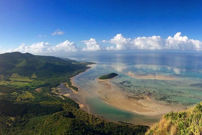 Hiking Le Morne Brabant - The upper section: where the hike becomes a climb