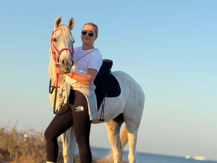 Hurghada: 1-Hour Desert & Beach Camel Ride with Transfers - Who should book this Hurghada ride?