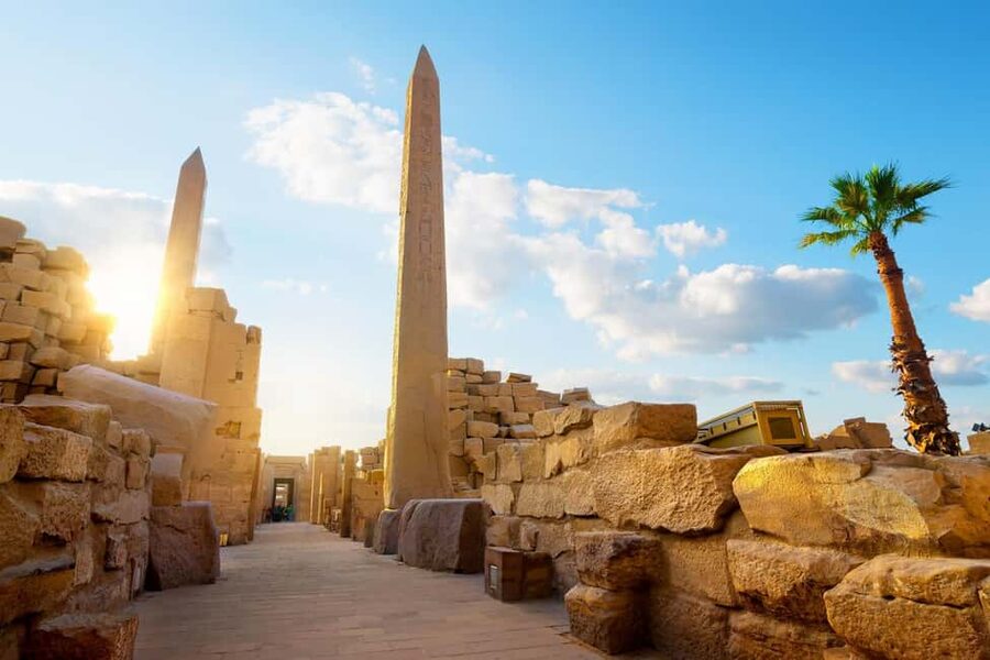 Hurghada: 2-Day Luxor Tour with Hotel, Balloon, & Nile Boat - Why two days in Luxor works better than one