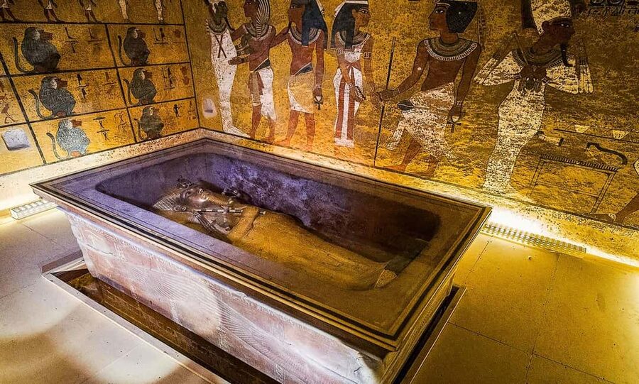 Hurghada: 2-Day Luxor Tour with Hotel, Balloon, & Nile Boat - Guides and drivers: the human side of the trip
