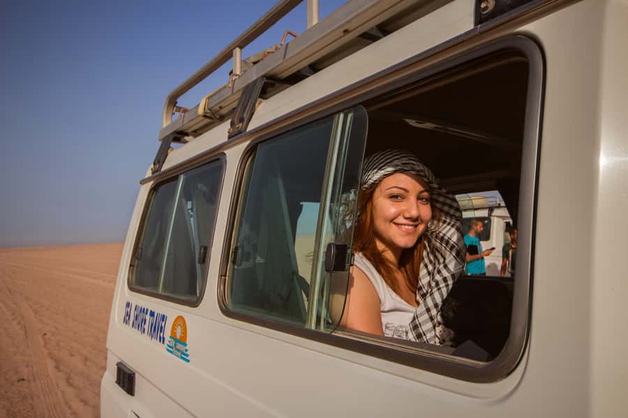 Hurghada: 6-Hour Jeep Desert Safari, Dinner, and Show - Who will enjoy this desert safari
