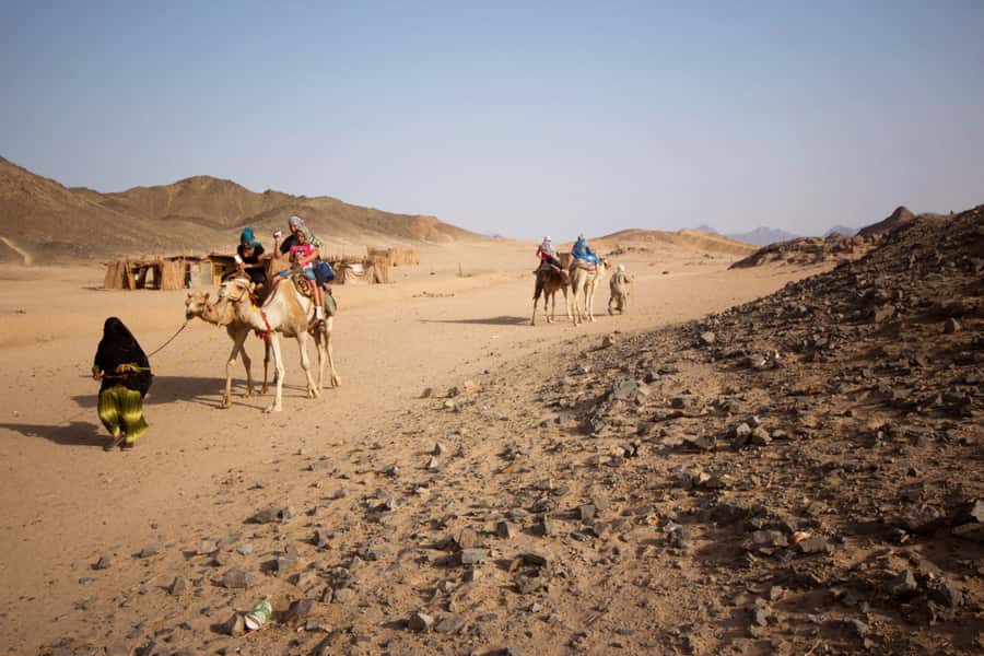 Hurghada: 6-Hour Jeep Desert Safari, Dinner, and Show - A Bedouin village and a short camel ride