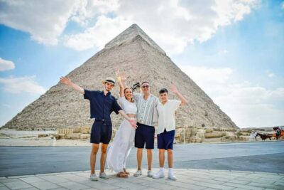 Cairo Pyramids, Sphinx & Egyptian Museum Day Trip