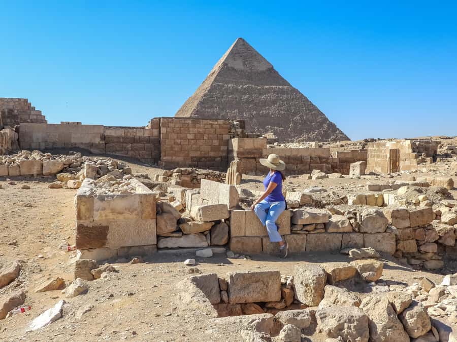 Hurghada: Cairo Pyramids, Sphinx, Museum & Bazaar Day Tour - Khan El Khalili and El Moez Street after the monuments