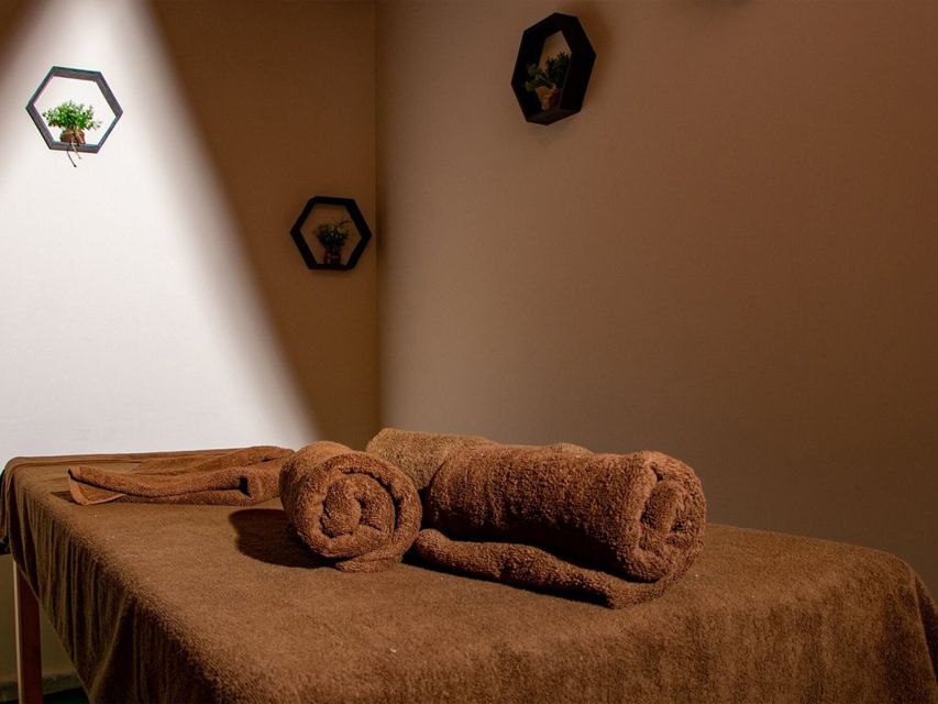 Hurghada: Cleopatra Spa and Massage - Transfers, pickup times, and the extra-cost warning