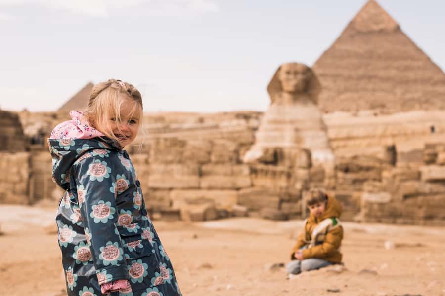 Hurghada Day Trip to Giza Pyramids, Sphinx, Museum and lunch - Lunch near Giza