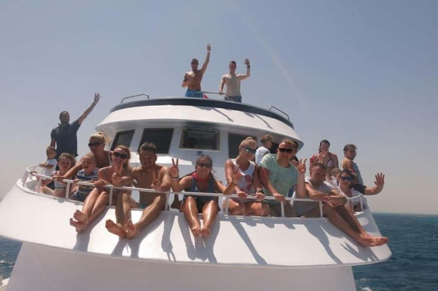 Hurghada: Full-Day Scuba Diving Tour with 2 Sites and Lunch - Should you book it?