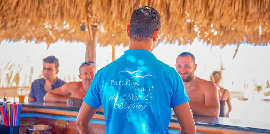 Hurghada: Giftun Islands with Snorkeling & Semi-Submarine - Who will enjoy this trip most?