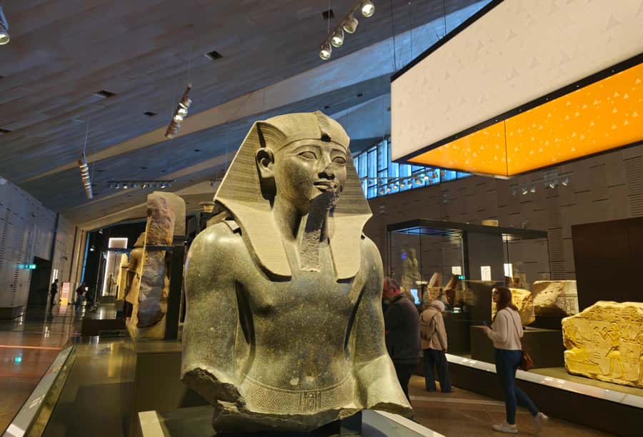 Hurghada: Grand Egyptian Museum, Pyramids & Sphinx Day Tour - Giza Pyramids: the day’s big visual moment