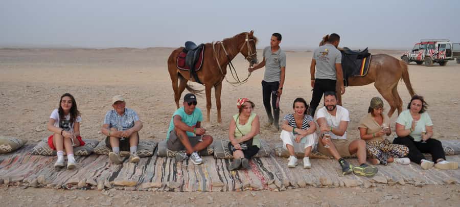 Hurghada: Horse Ride, BBQ Dinner, and Stargazing - Riding Through Mountain-Framed Valleys