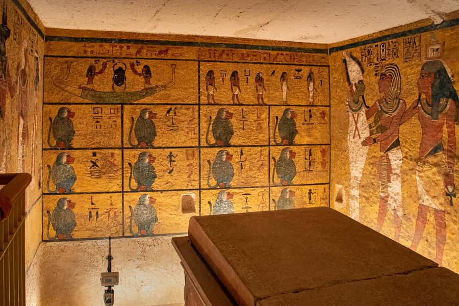 Hurghada: Luxor Highlights & King Tut Tomb Tour with Lunch - Lunch and the Nile felucca ride