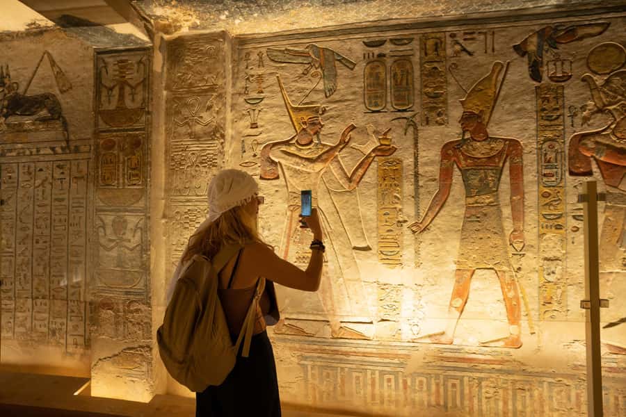 Hurghada: Luxor Tour with Valley of Kings, Karnak & Tut Tomb - Key points at a glance