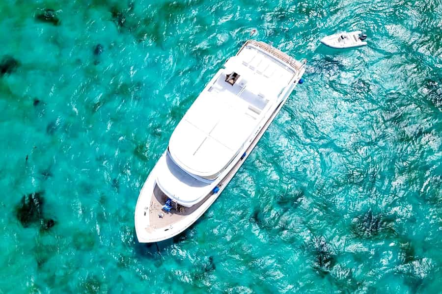 Hurghada: Luxury Orange Bay w/Snorkeling, Massage and Diving - Quick take: what makes this yacht day different