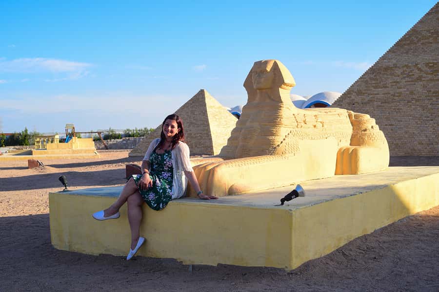 Hurghada: Mini Egypt Park Entry Ticket, Tour, and Transfers - Heat, shade, and the best time to go