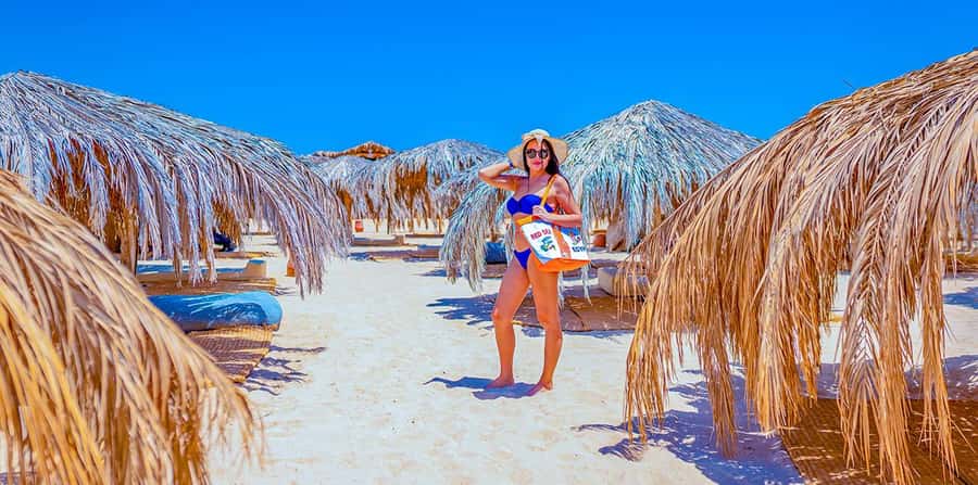 Hurghada: Paradise Island Yacht Cruise, Lunch & Snorkeling - Lunch, drinks, and the small details that matter