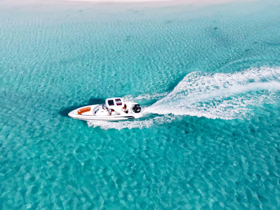 Hurghada: Paradise Speedboat w/ Optional Snorkeling & Lunch - The trip begins with a one-hour ride to the marina