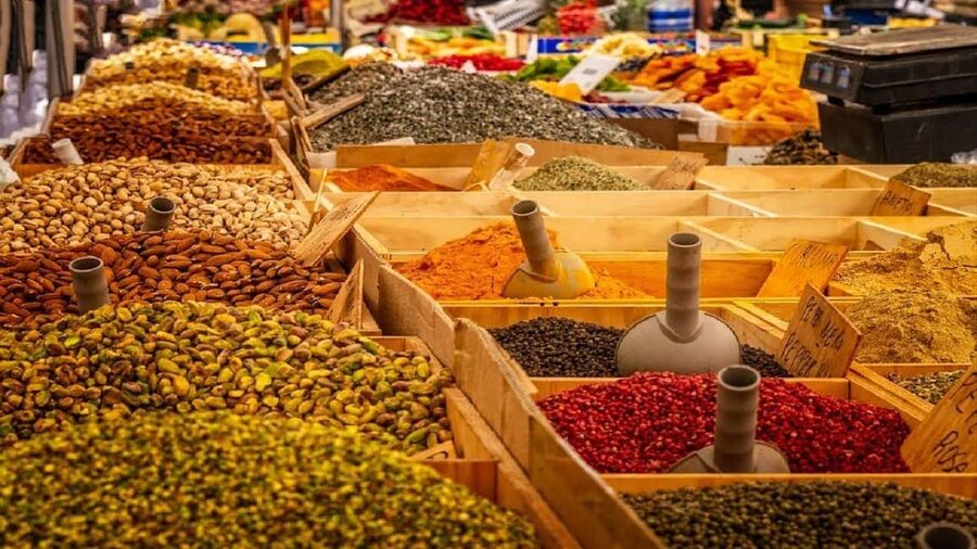 Hurghada: Private or Shared City Tour with Guide & Shopping - Guides who shape the experience