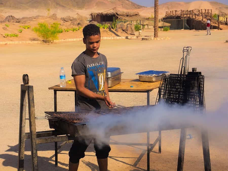 Hurghada: Quad Bike, Sea, Camel, Safari, Stargazing & Dinner - The Bedouin-style camp and desert dinner