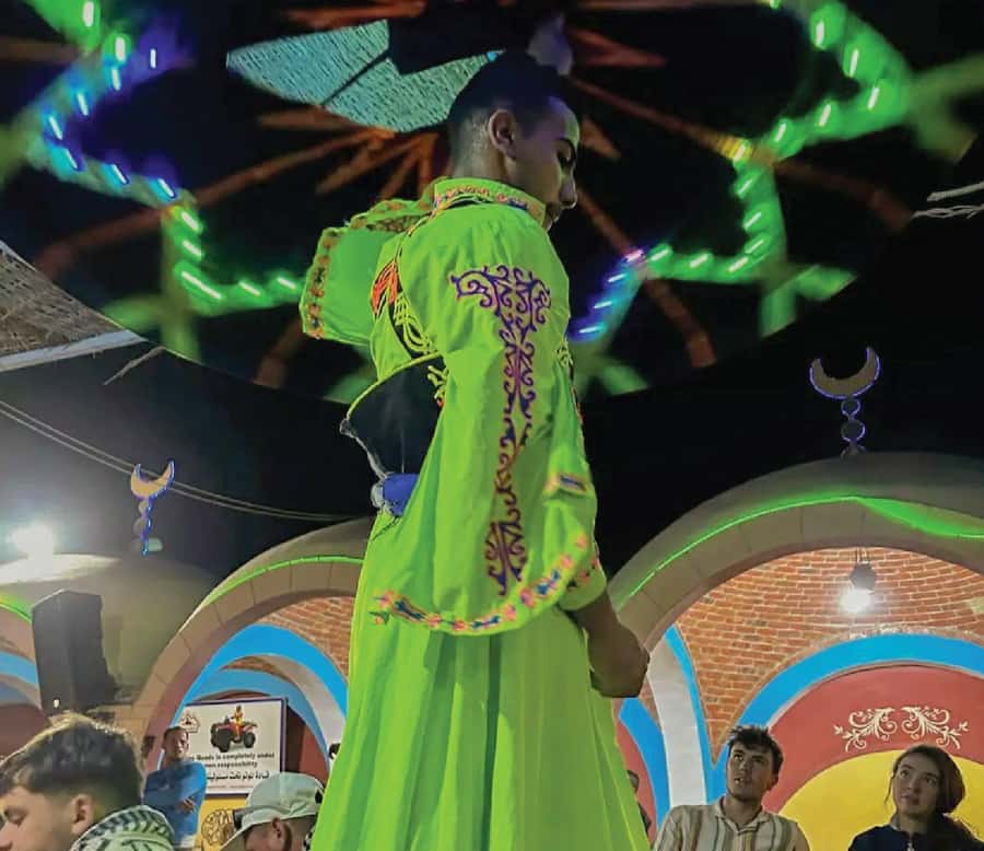 Hurghada: Safari Jeep & Camel Ride with BBQ Dinner & Show - The Jeep ride across 20 km of sand