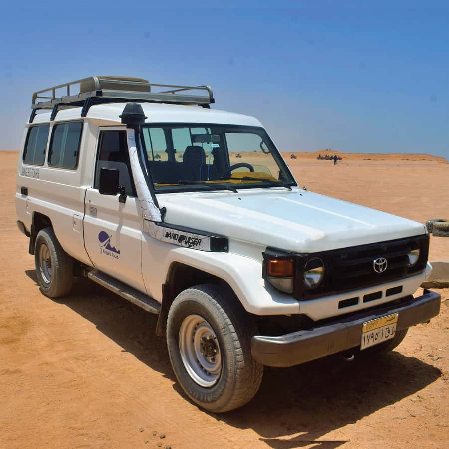 Hurghada: Safari Jeep, Quad, Buggy, Camel Ride & BBQ Dinner - A short but lively dune-buggy run