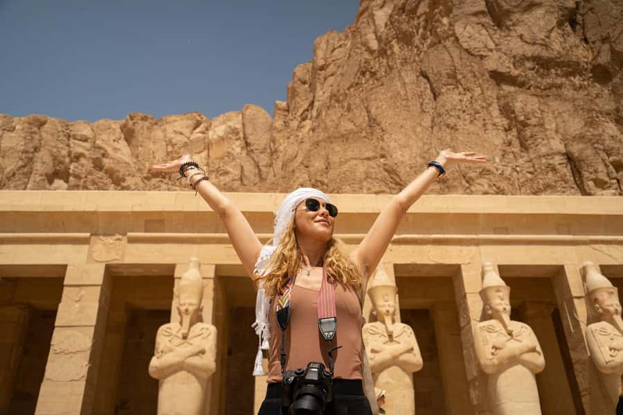Hurghada: Small-Group Luxor Highlights & Balloon Day Tour - Hatshepsut’s temple and the Colossi of Memnon
