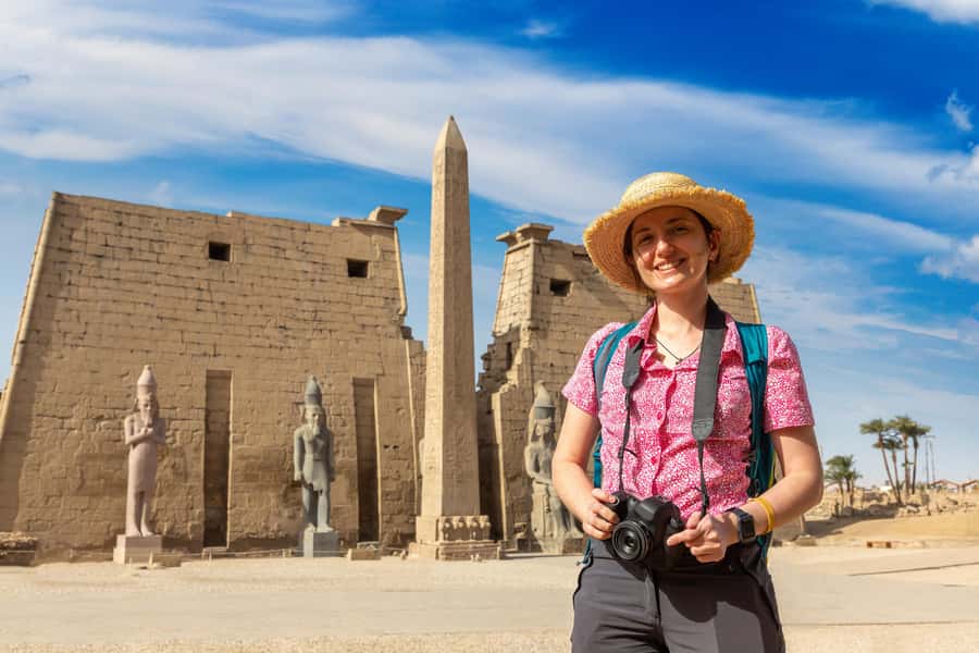 Hurghada: Small-Group Luxor Highlights & Balloon Day Tour - Guides, transport, and the small-group setup