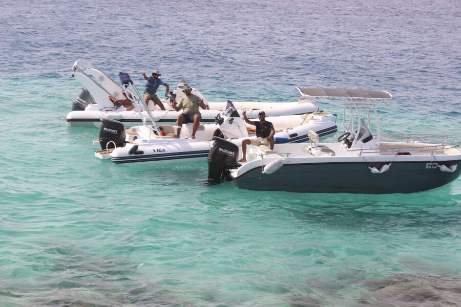 Hurghada: Speedboat Parasailing Adventures & Hotel Pick up - What the $35 price really covers