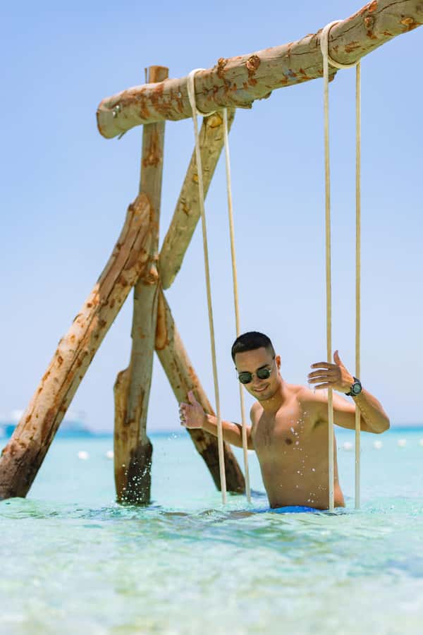 Hurghada: Sunset Hula Hula Island W/ Snorkeling & Lunch - Snorkeling above coral and fish
