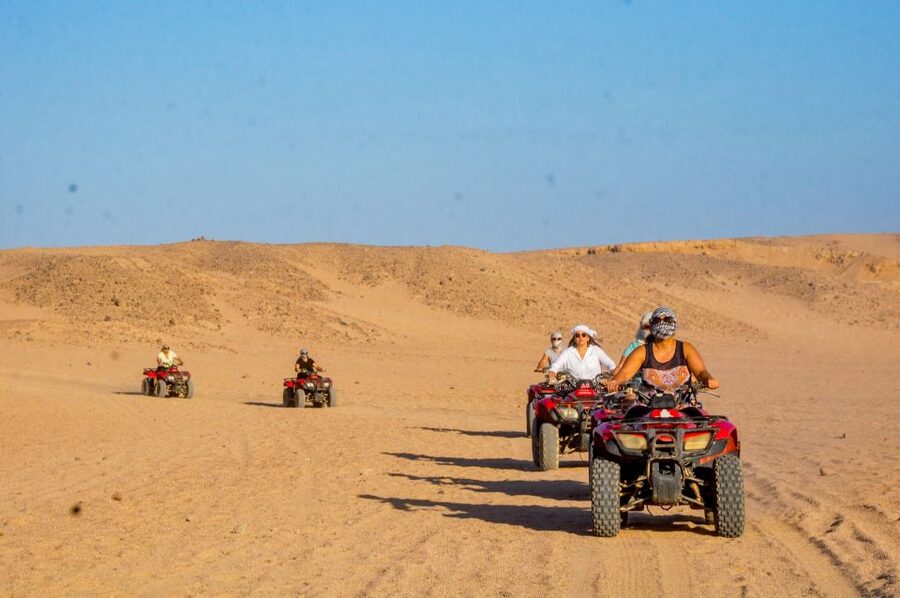 Hurghada: Sunset Quad Bike, Camel w/ Opt Stargazing and BBQ - BBQ, Oriental food, and the evening show
