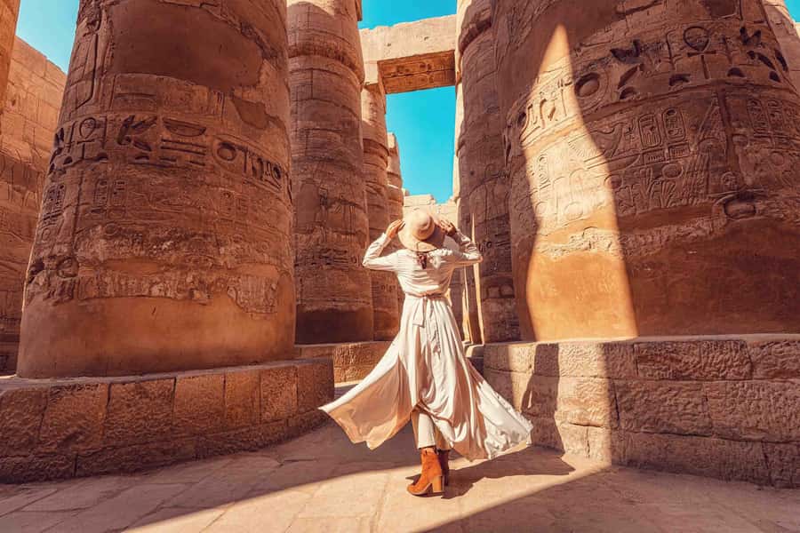 Hurghada: Valley of Kings Hatshepsut & Karnak Luxor Day Trip - Guides, group size, and the human side of the day