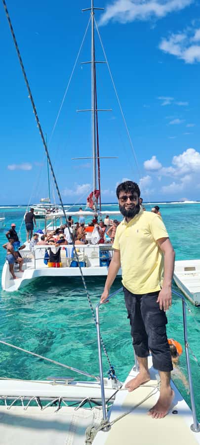 Ilot Gabriel: Catamaran Cruise & BBQ Lunch - Who will enjoy this day most