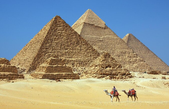 Incredible 7 Days Tour around Cairo, Luxor, and Hurghada - Day 2: Giza’s great monuments and Saqqara’s Step Pyramid