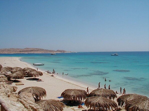 Intro Diving 2 Stops For Beginners with Pick-up and Lunch - Hurghada - At a glance: what matters most