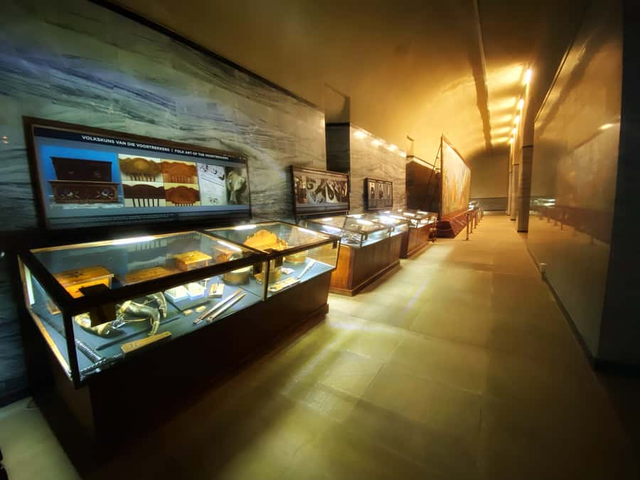 Johannesburg: Pretoria and Cullinan Diamond Mine Tour - Who should book this tour?