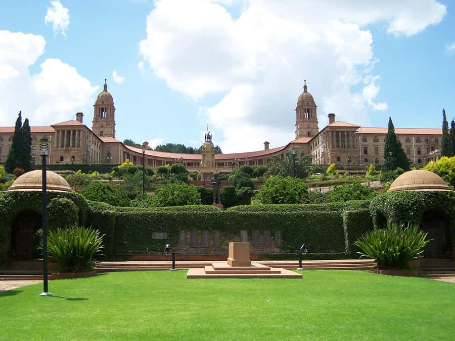 Johannesburg: Pretoria and Cullinan Diamond Mine Tour - From Johannesburg to the Union Buildings