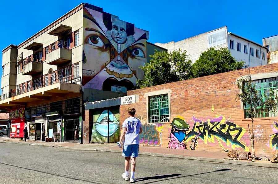 Johannesburg: Street Art and Culture in Maboneng! - Reading murals by ESPO Powers, DBongz, and other artists