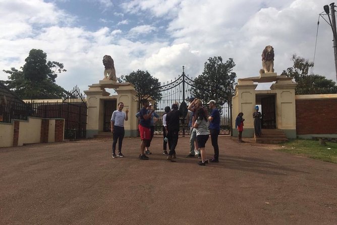 Kampala’s Best Experience walking tour - Owino Market and the practical side of shopping