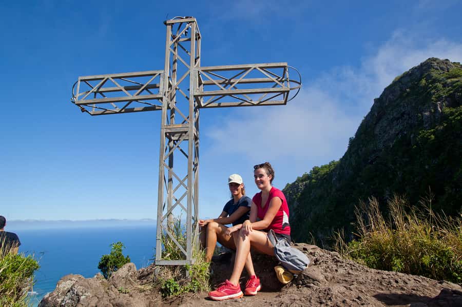 Le Morne Brabant: UNESCO Mountain Hike & Local Guides - Local stories make the $59 price easier to judge