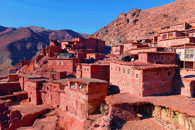 Lunch in the High Atlas: Ourika Valley Waterfalls & 3 Valleys - The Agafay version: a short camel ride at sunset