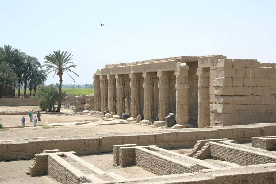 Luxor Day Tour Visit Dendara And Abydos Temples - Timing, heat, and what to pack