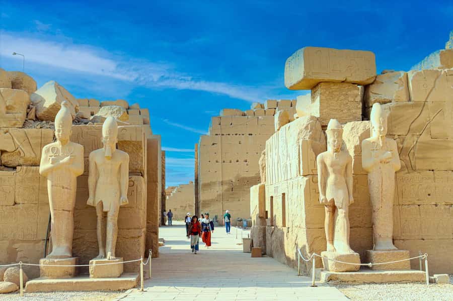 Luxor Day Trip from Hurghada Small Group & Tutankhamun Tomb - Valley of the Kings: the day’s essential stop