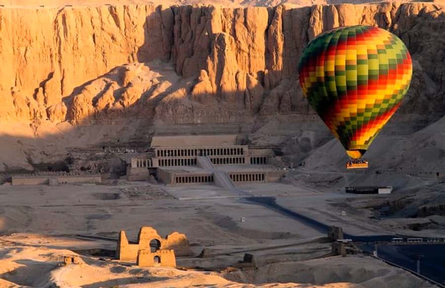 Luxor: Hot Air Balloon Ride with Full-Day Sights Tour - A sunrise flight over Luxor’s ancient heart