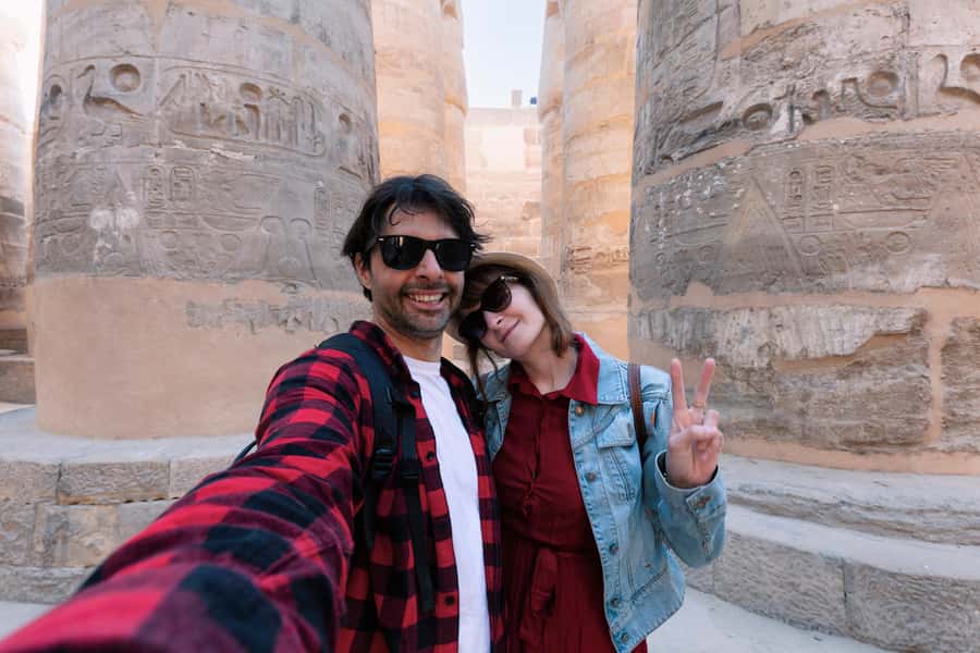Luxor: Karnak Temple and Luxor Temple Tour with Lunch - Luxor Temple brings the story closer to the city