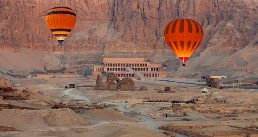 Luxor: Morning Hot Air Balloon Ride - The 5:30 am pickup and Nile crossing