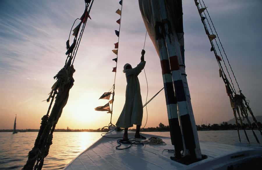 Luxor: Private Felucca Boat Trip with Hotel Pickup - Boarding the Felucca on Luxor’s Nile